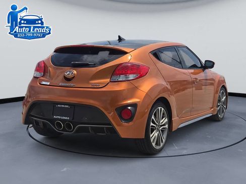 Used 2016 Hyundai Veloster Turbo w/ Option Group 04 FWD image 5