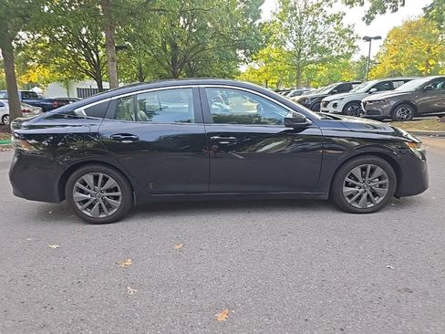 Certified 2026 Nissan Sentra SL w/ Floor Mat Package FWD image 9