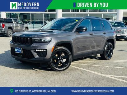 Used 2024 Jeep Grand Cherokee Limited w/ Black Appearance Package