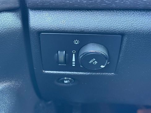 Used 2016 Jeep Grand Cherokee Laredo w/ Quick Order Package 23E image 37