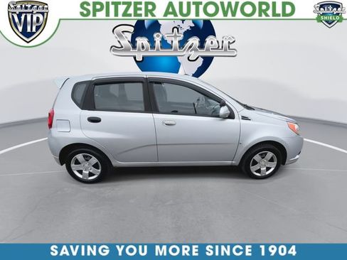 Used 2009 Chevrolet Aveo5 LT w/ Power and Convenience Package FWD image 10