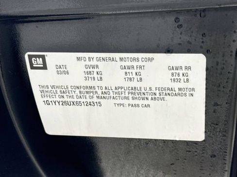 Used 2006 Chevrolet Corvette Coupe w/ Preferred Equipment Group RWD image 27
