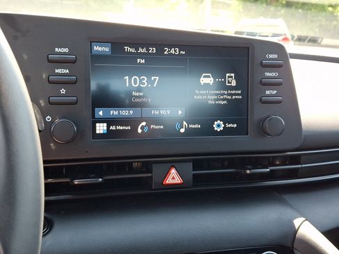 Certified 2025 Hyundai Elantra Sport FWD image 16