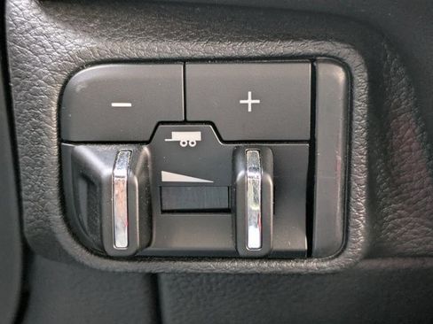 Used 2024 Dodge Durango GT image 33