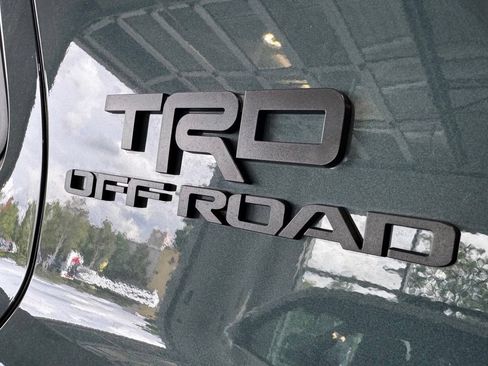 Certified 2025 Toyota 4Runner TRD Off-Road Premium AWD/4WD image 8