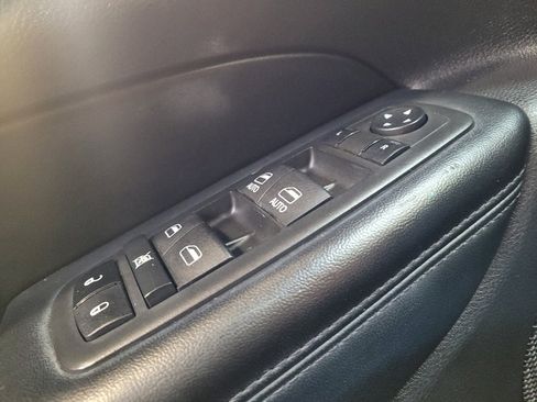 Used 2021 Jeep Grand Cherokee Laredo RWD image 27
