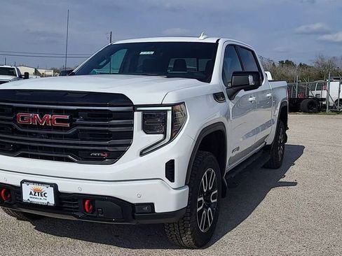 New 2026 GMC Sierra 1500 AT4 w/ AT4 Premium Package image 3