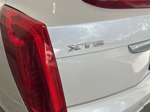 Used 2017 Cadillac XTS Luxury image 17