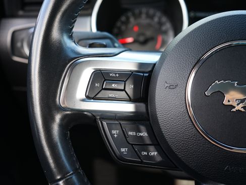 Used 2019 Ford Mustang Convertible w/ Ecoboost Performance Package image 28