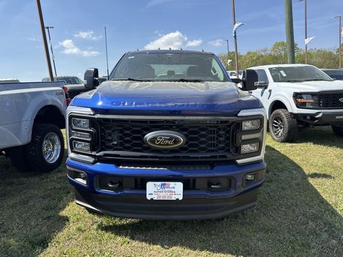 New 2026 Ford F250 XLT w/ XLT Premium Package AWD/4WD image 2