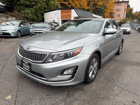 Used 2015 Kia Optima LX image 1