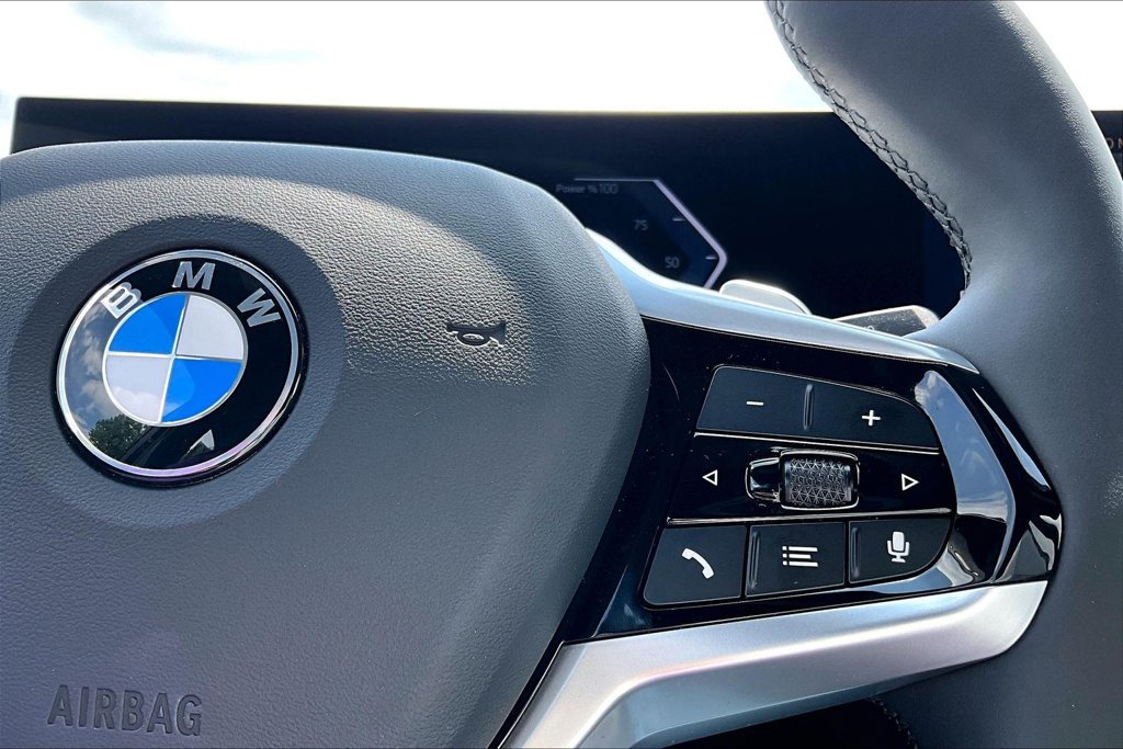 Used 2025 BMW 330i xDrive Sedan AWD/4WD image 26