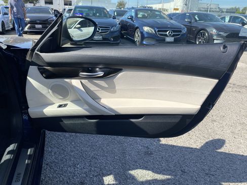 Used 2009 BMW Z4 sDrive35i w/ Premium Pkg image 14