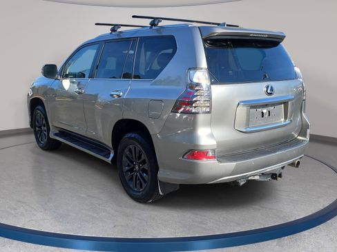Used 2021 Lexus GX 460 Premium w/ Premium Package image 7