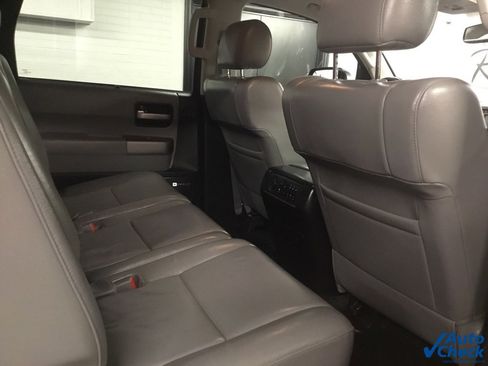 Used 2016 Toyota Sequoia Limited image 46