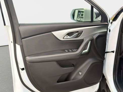 Used 2020 Chevrolet Blazer LT FWD image 17
