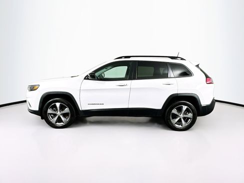 Used 2022 Jeep Cherokee Limited w/ Mopar Interior Package image 4