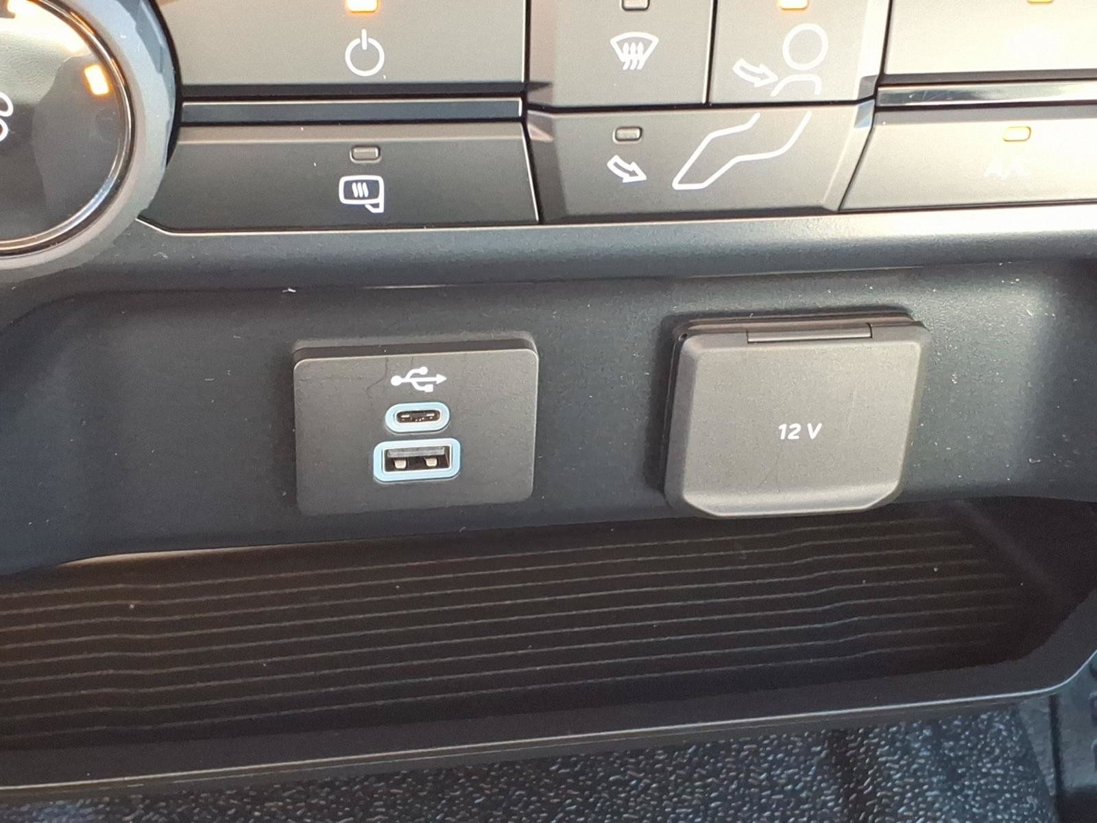 Used 2024 Ford F250 XL RWD image 17