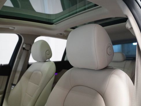 Certified 2022 Mercedes-Benz GLC 300 4MATIC image 12