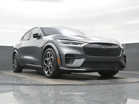 Used 2023 Ford Mustang Mach-E GT image 33