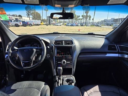 Used 2018 Ford Explorer Limited image 14