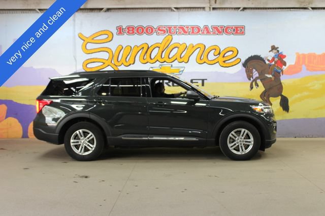 Used 2022 Ford Explorer XLT w/ Equipment Group 202A AWD/4WD image 1