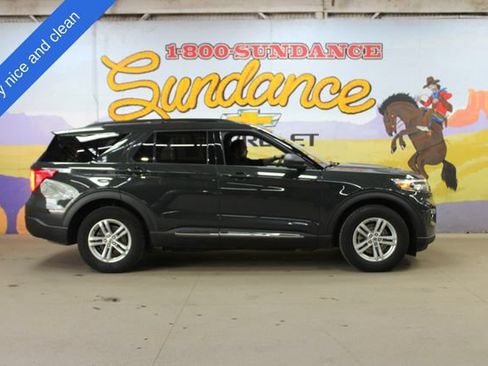 Used 2022 Ford Explorer XLT w/ Equipment Group 202A AWD/4WD image 1