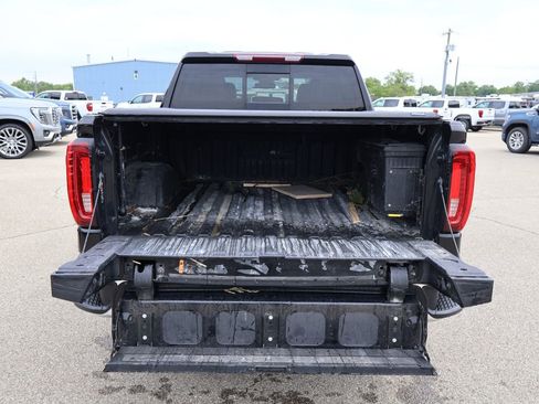 Used 2022 GMC Sierra 1500 SLT w/ SLT Premium Plus Package AWD/4WD image 7
