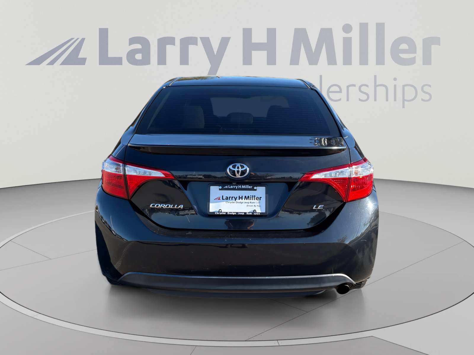 Used 2016 Toyota Corolla LE FWD image 5