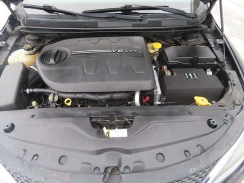 Used 2016 Chrysler 200 C w/ Quick Order Package 26P image 13