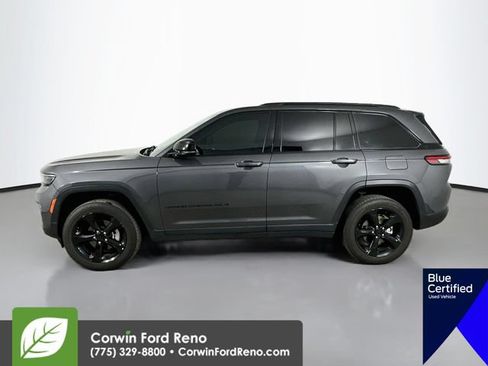 Used 2024 Jeep Grand Cherokee Altitude AWD/4WD image 5