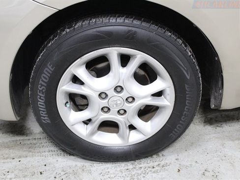 Used 2005 Toyota Sienna XLE image 4