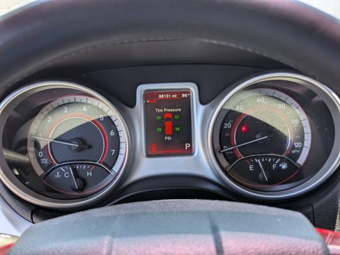 Used 2020 Dodge Journey SE w/ SE Popular Equipment Group FWD image 31