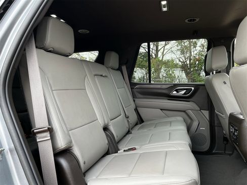 Used 2022 Chevrolet Tahoe Z71 w/ Luxury Package image 26