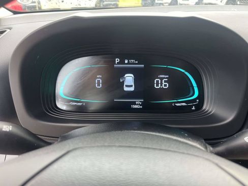 Certified 2026 Hyundai Venue SE FWD image 18