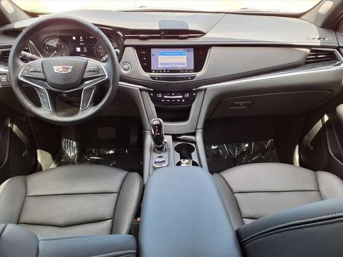 Used 2024 Cadillac XT5 Premium Luxury w/ Technology Package FWD image 15
