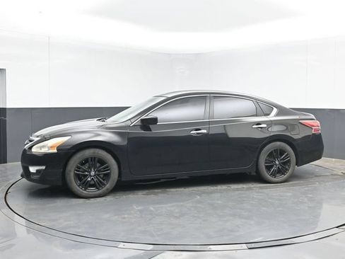 Used 2015 Nissan Altima 2.5 S w/ Power Driver Seat Package FWD image 11
