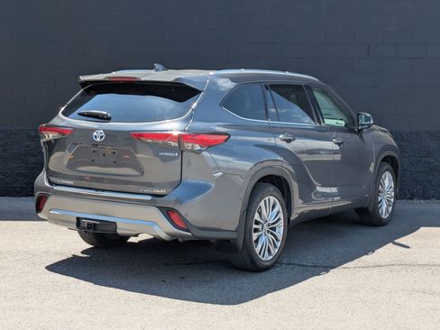 Used 2023 Toyota Highlander Platinum AWD/4WD image 13