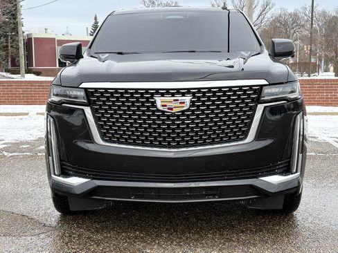 Used 2021 Cadillac Escalade ESV Premium Luxury image 6