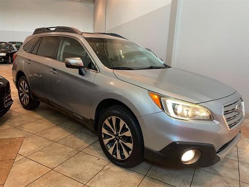 Used 2015 Subaru Outback 2.5i Limited AWD/4WD image 4