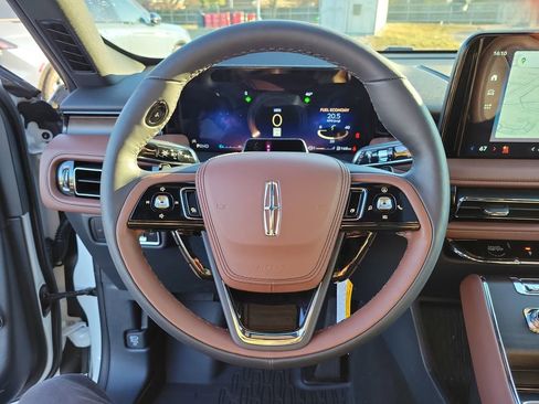 New 2026 Lincoln Aviator Reserve image 23