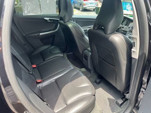 Used 2017 Volvo XC60 T6 Dynamic w/ Preferred Option Package AWD/4WD image 24