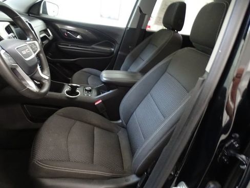 Used 2023 GMC Terrain SLE w/ Driver Convenience Package AWD/4WD image 2