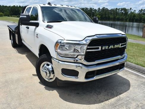 Used 2023 RAM 3500 Tradesman w/ Chrome Appearance Group image 2
