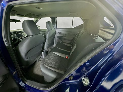 Used 2018 Nissan Kicks SV w/ Exterior Package image 28