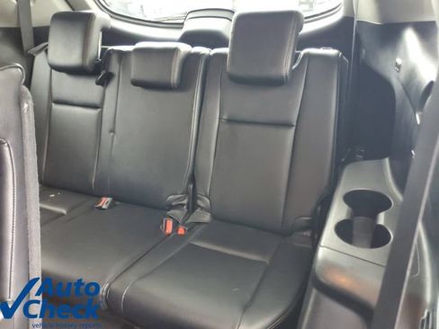 Used 2016 Toyota Highlander XLE AWD/4WD image 11