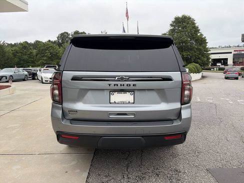 Used 2024 Chevrolet Tahoe Z71 w/ Luxury Package AWD/4WD image 7
