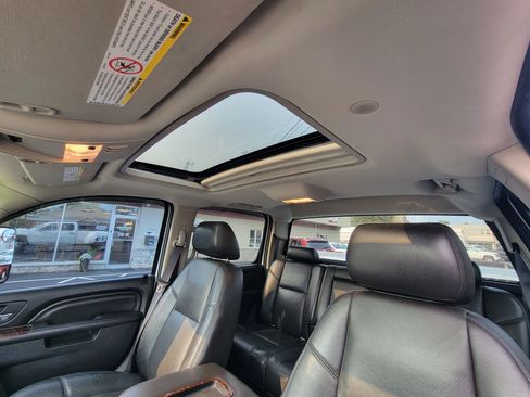 Used 2012 GMC Sierra 3500 Denali image 15