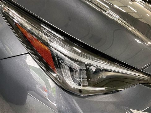 Used 2024 Subaru Crosstrek 2.5i Limited AWD/4WD image 28