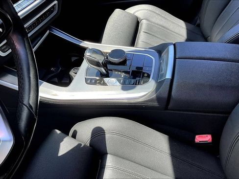 Used 2019 BMW X5 xDrive40i w/ Convenience Package AWD/4WD image 17